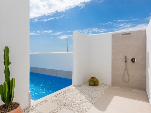 Imagen 2 de Venta de villa en Los alcazares