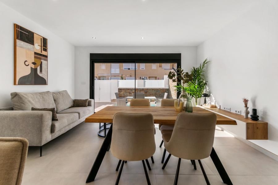 de 133m2 con 3 dormitorios y 2 baños con plaza de garaje