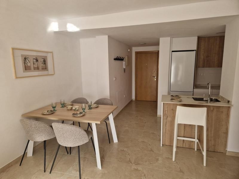 de 52m2 con 2 dormitorios y 2 baños con plaza de garaje