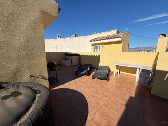 Imagen 2 de Venta de piso en Catral