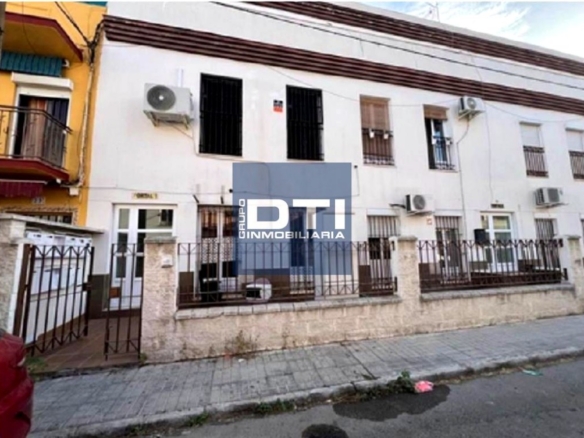 Imagen 1 de Piso en venta en c. guadix