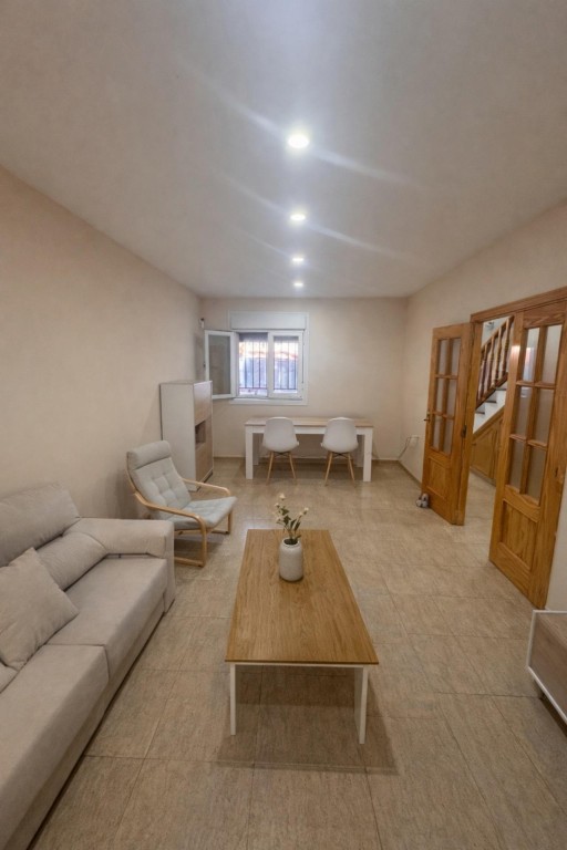 Imagen 2 de VIVIENDA ALQUILER HUERCAL DE ALMERIA