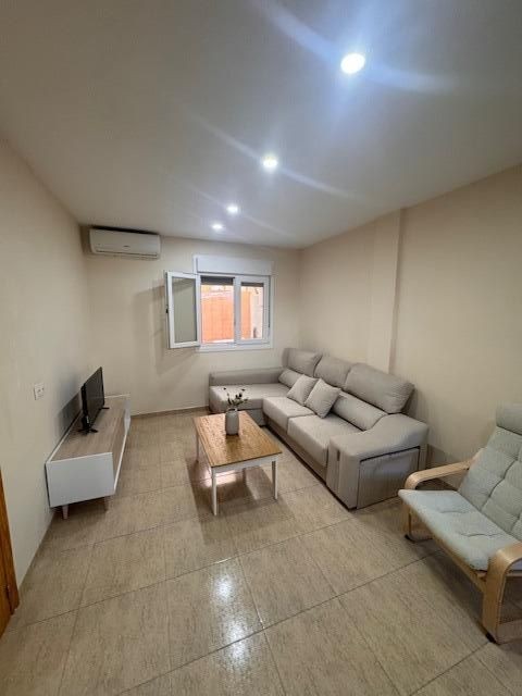 Imagen 4 de VIVIENDA ALQUILER HUERCAL DE ALMERIA