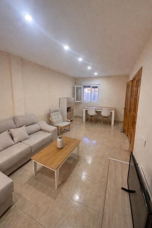 Imagen 1 de VIVIENDA ALQUILER HUERCAL DE ALMERIA