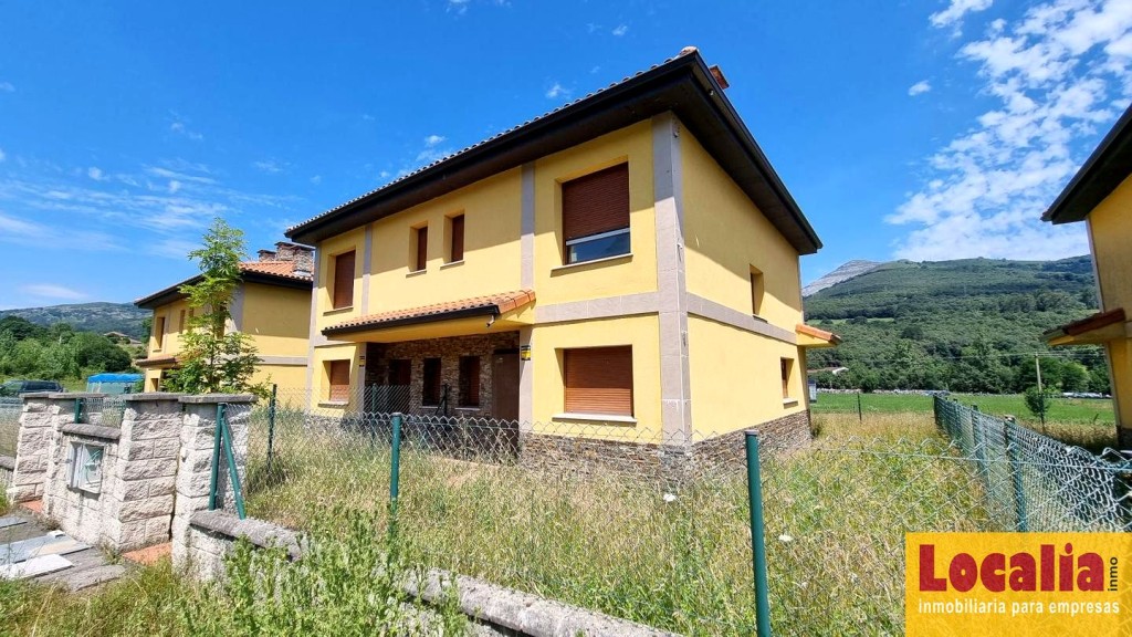 Imagen 4 de Oportunidad Obra Parada de 6 Viviendas en Ruesga