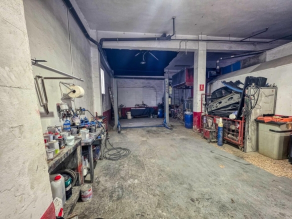 Imagen 4 de Nave industrial en Venta en Denia Alicante