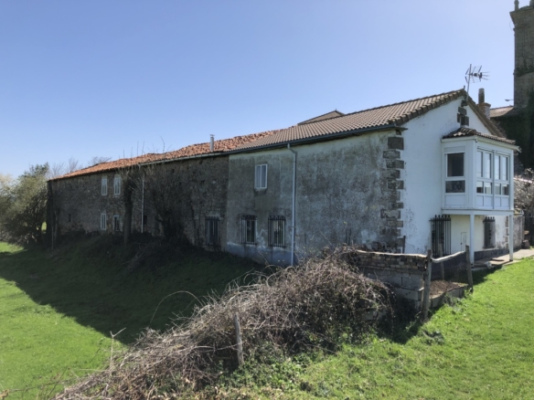 Imagen 2 de Casa de pueblo en Venta en Requejo (Enmedio) Cantabria