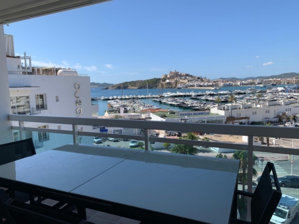 Imagen 4 de Piso en Alquiler en Talamanca Baleares