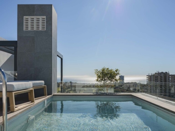 Imagen 2 de Adosada de Obra Nueva en Venta en Rio Real Málaga