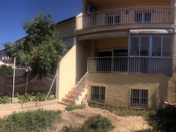 Imagen 2 de Casa-Chalet en Venta en Agramunt Lleida