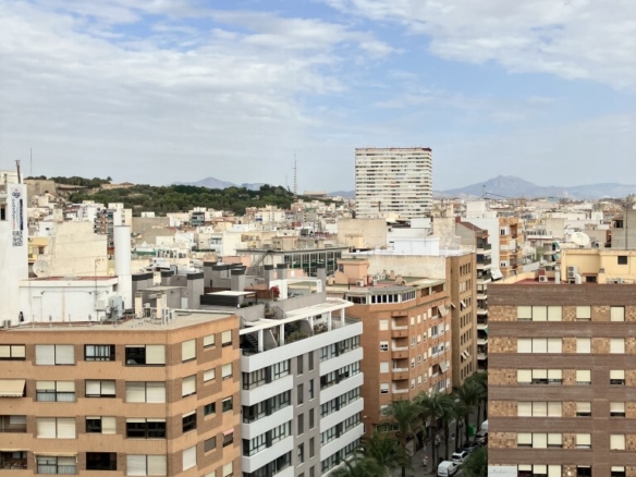 Imagen 2 de Ático en Venta en Alicante Alicante CENTRO