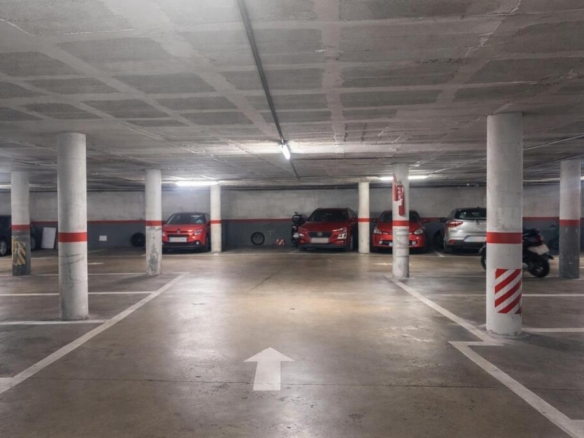 Imagen 2 de Plaza de párquing en venta en Manresa (Próxima a Ctra. de Vic)
