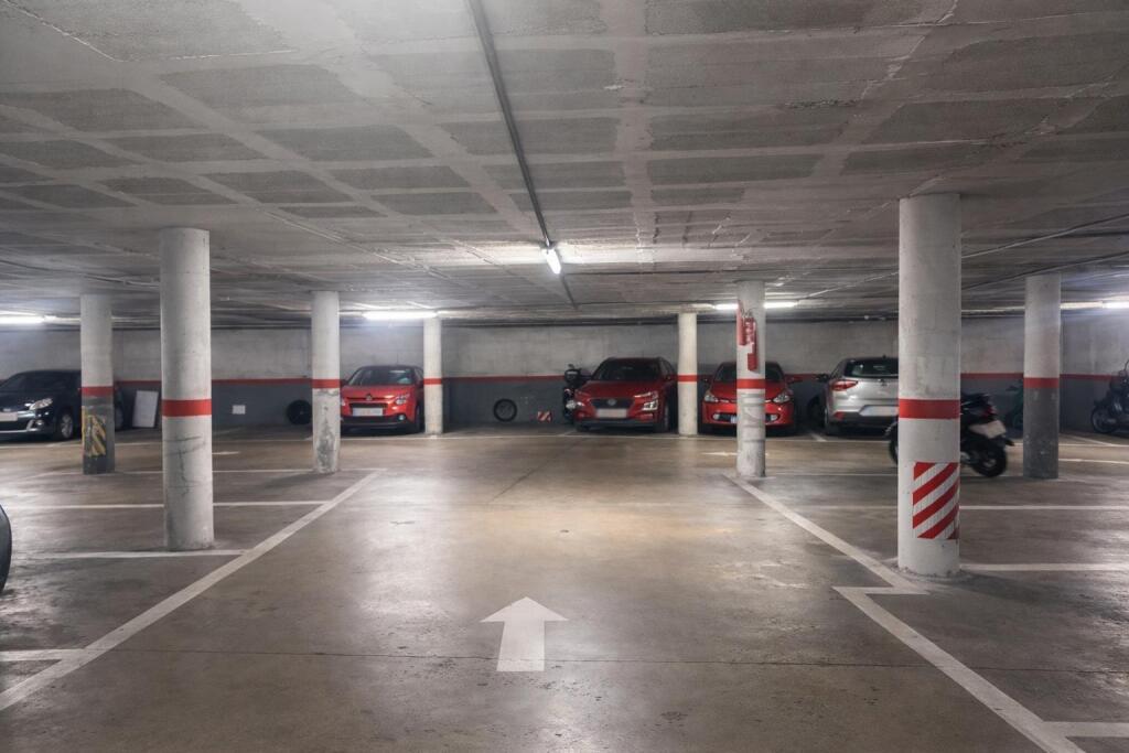 Imagen 2 de Plaza de párquing en venta en Manresa (Próxima a Ctra. de Vic)