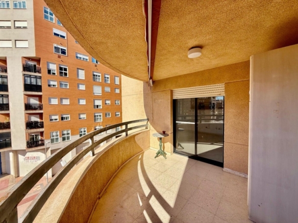 garaje y trastero en Calle Ramón y Cajal – Cartagena -