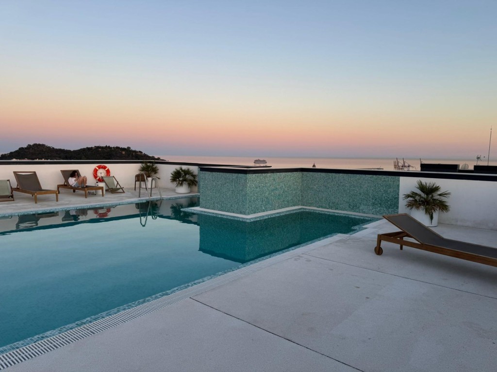 Imagen 3 de Piso de lujo en La Roca-Málaga