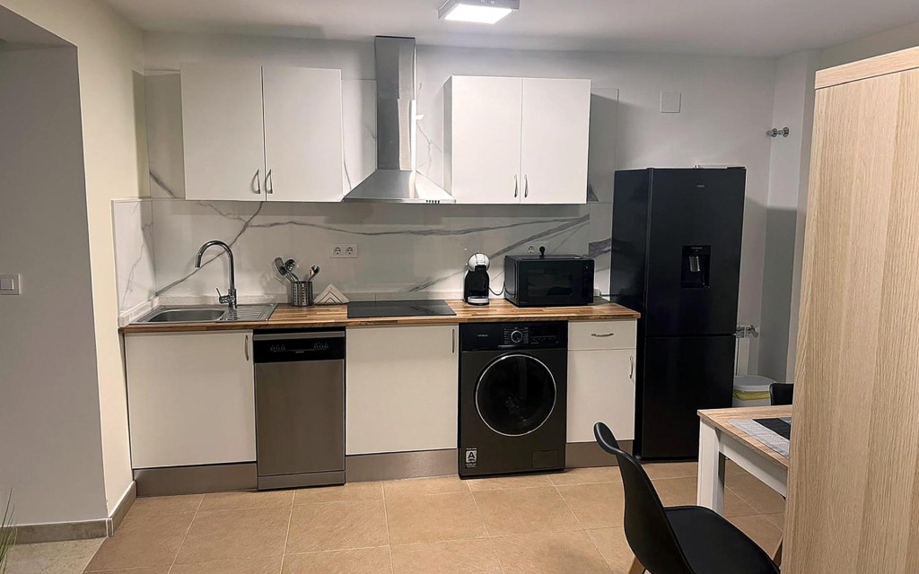 Imagen 4 de ¡ESTUDIANTES! PISO TIPO ESTUDIO CON ACCESO INDEPENDIENTE Y GASTOS INCLUIDOS EN VILLANUEVA DE LA CAÑADA (MADRID)