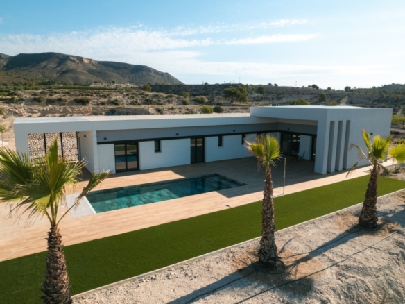 Imagen 2 de Casa-Chalet en Venta en Pinoso Alicante