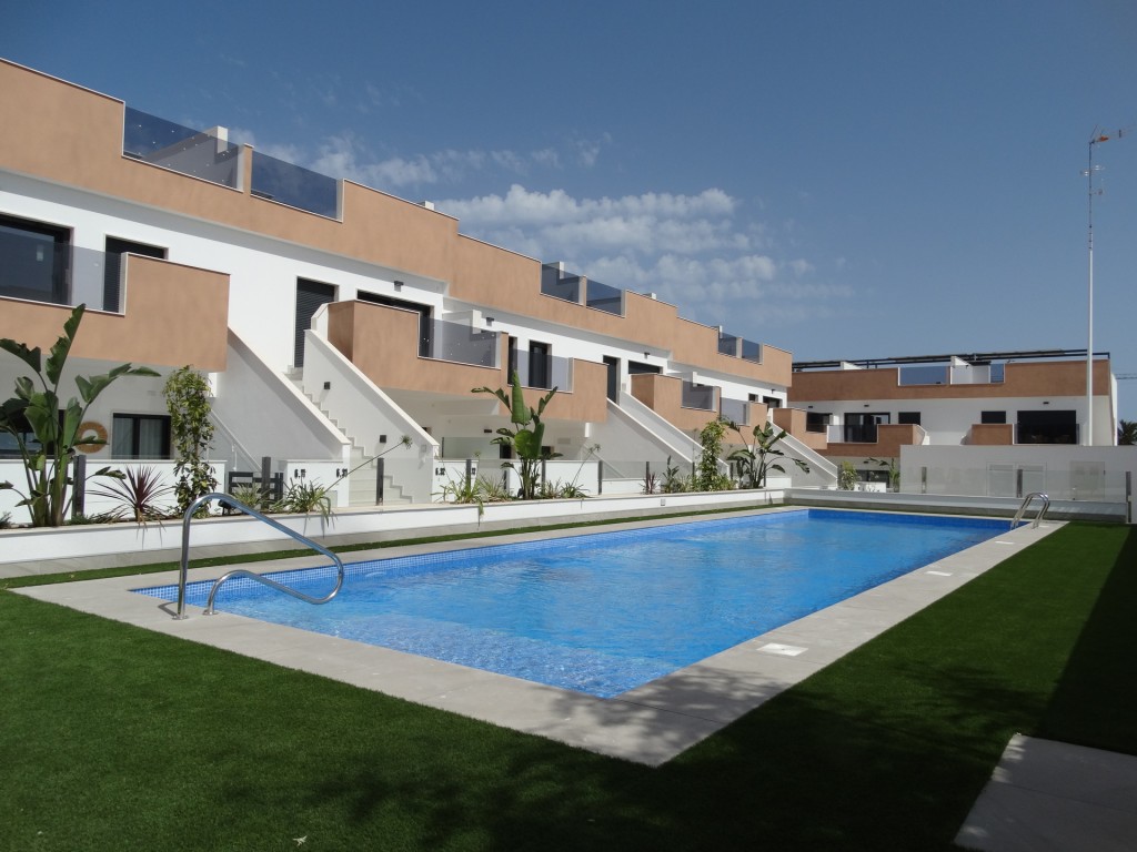 Imagen 1 de Casa-Chalet en Venta en Pilar De La Horadada Alicante