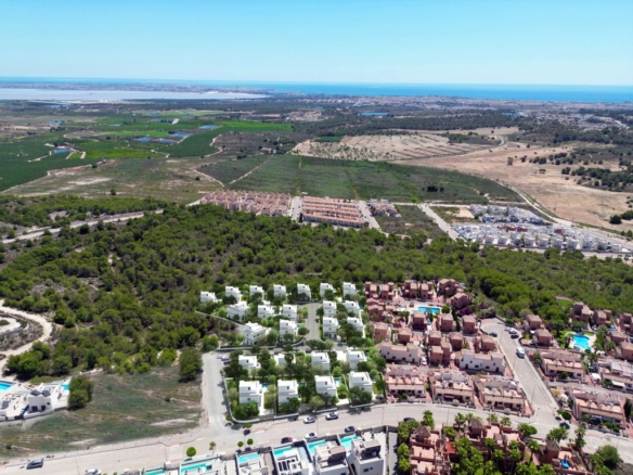 Imagen 4 de Casa-Chalet en Venta en San Miguel De Salinas Alicante