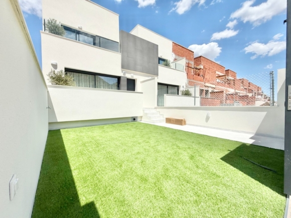 Imagen 4 de Casa-Chalet en Venta en Cox Alicante
