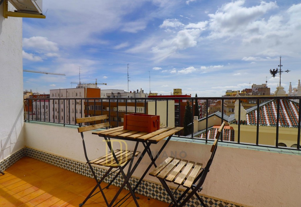 Imagen 4 de ¡ESPECTACULAR PISO REFORMADO CON TERRAZA Y VISTAS DESPEJADAS!