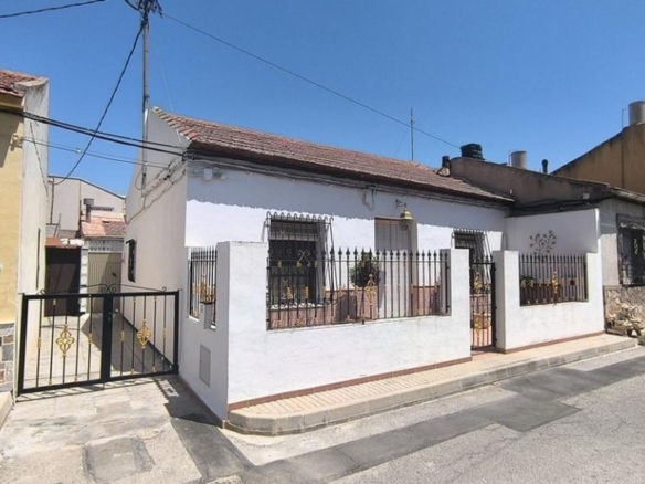 Imagen 1 de Venta de adosado en Almoradi