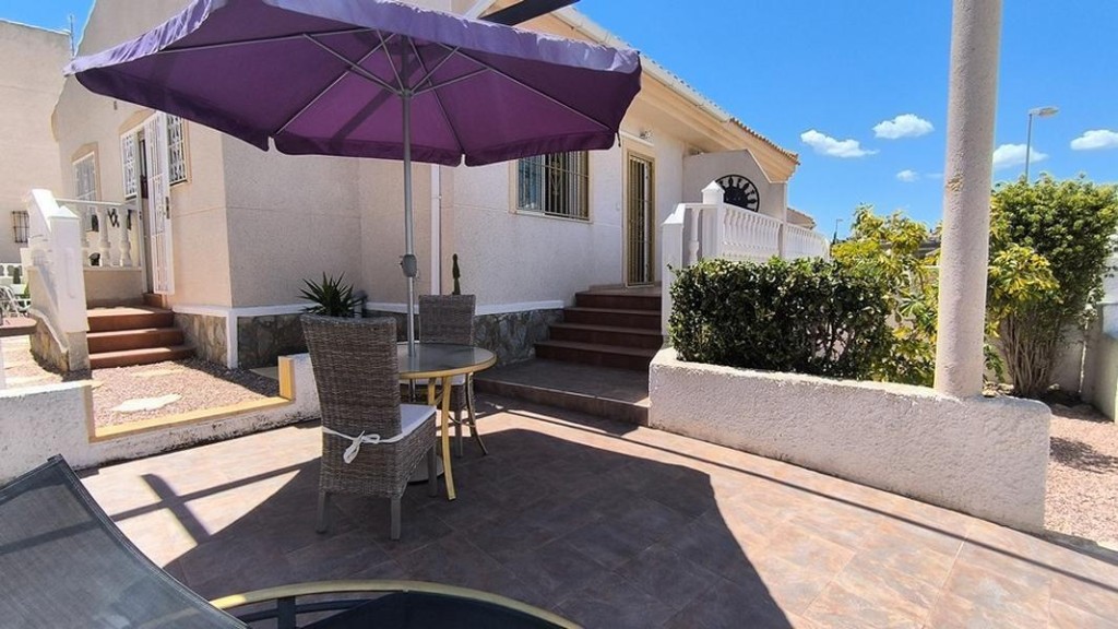 Imagen 1 de Venta de villa en Ciudad quesada