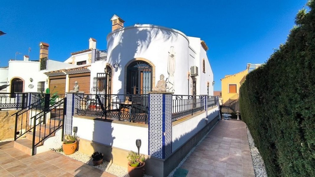 Imagen 1 de Venta de villa en Algorfa