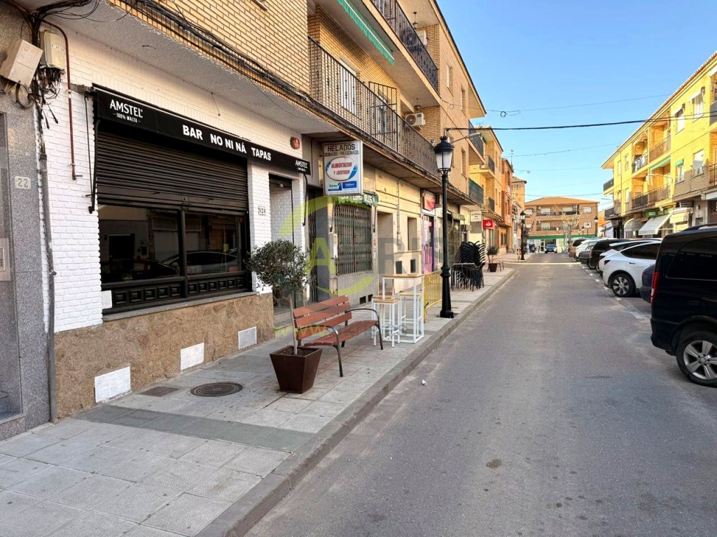 Imagen 3 de Magnifico local en Polan