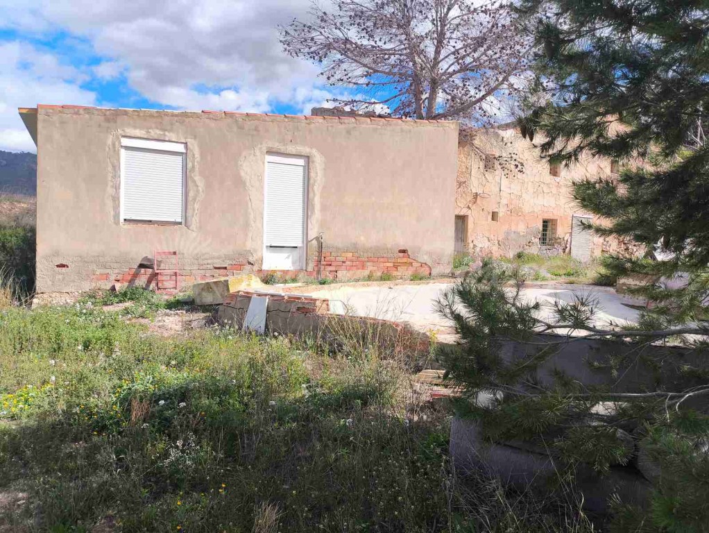 Imagen 2 de Casa de campo-Masía en Venta en Romana