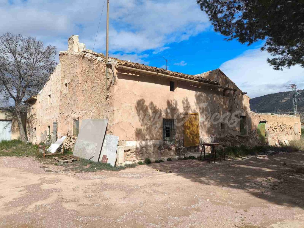 Imagen 1 de Casa de campo-Masía en Venta en Romana