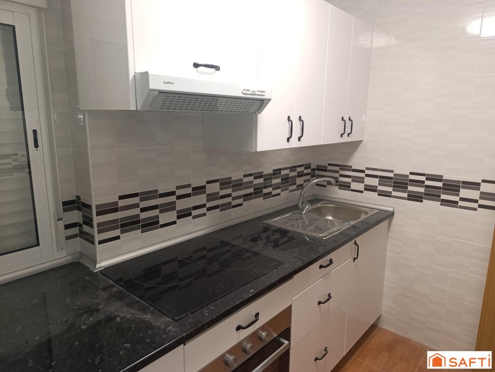 Imagen 2 de ¡Tu nuevo hogar en el corazón de Valdepeñas te está esperando!