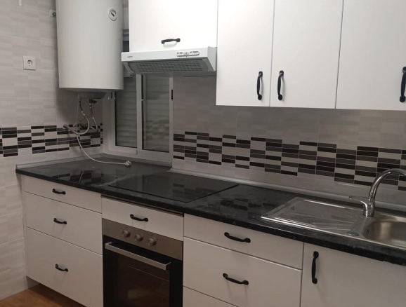 Imagen 1 de ¡Tu nuevo hogar en el corazón de Valdepeñas te está esperando!