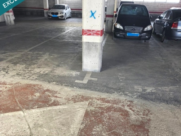 Imagen 2 de Plaza de Garaje en Venta en el Centro de Huesca – Junto a Iglesia de San Lorenzo