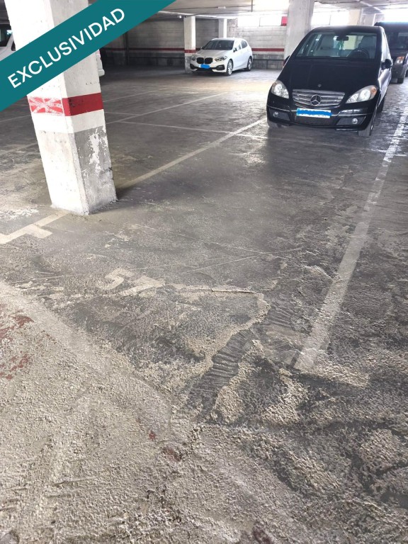 Imagen 1 de Plaza de Garaje en Venta en el Centro de Huesca – Junto a Iglesia de San Lorenzo