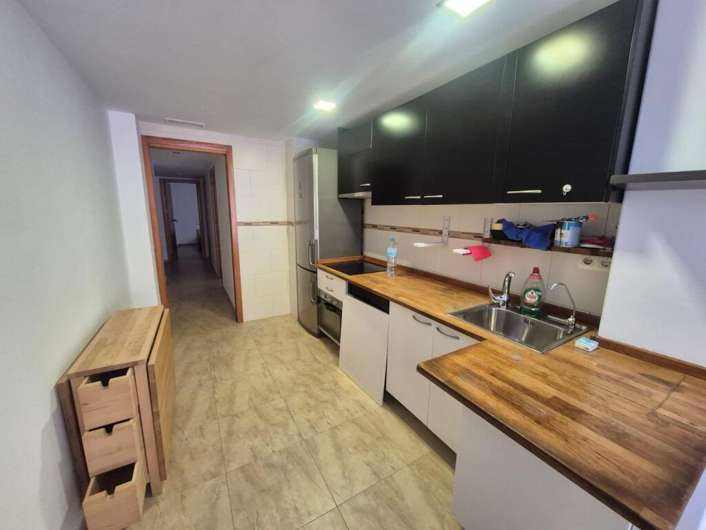 Imagen 3 de Encantador Piso en el Centro de Águilas con Amplia Terraza