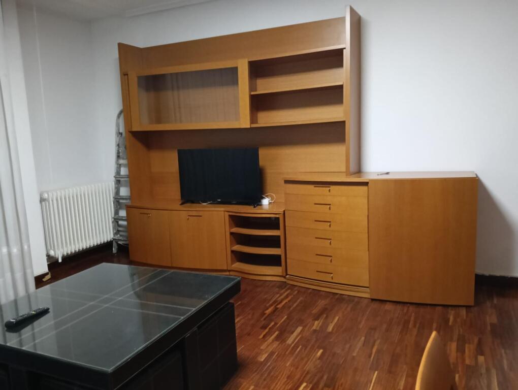 Imagen 2 de Amplio y Moderno Piso en Alquiler en Logroño - Zona Oeste