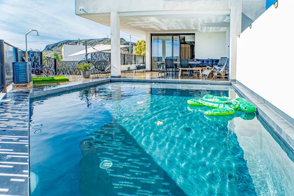 Imagen 4 de Casa-Chalet en Venta en Felix Almería