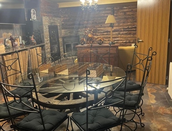 Imagen 1 de Exlusiva residencia unifamiliar en Almansa (SUP-1)