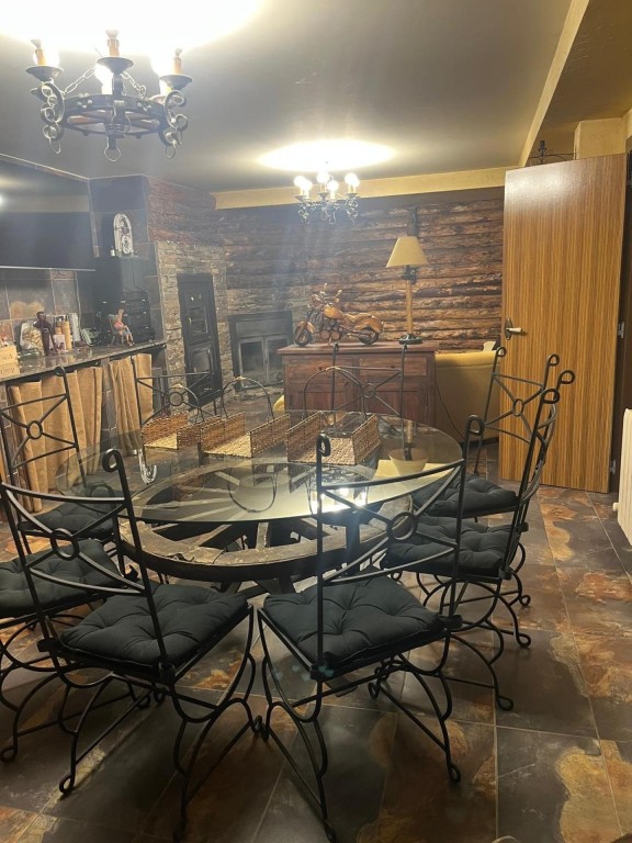 Imagen 1 de Exlusiva residencia unifamiliar en Almansa (SUP-1)