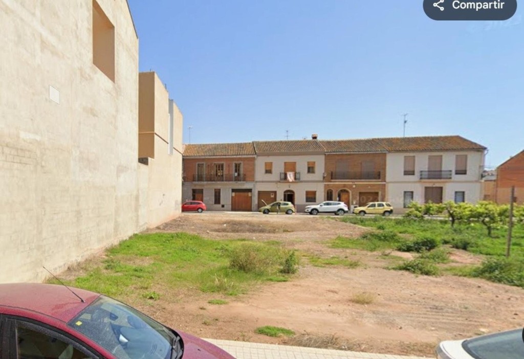 Imagen 2 de Solar edificable en el corazón de Mirambell