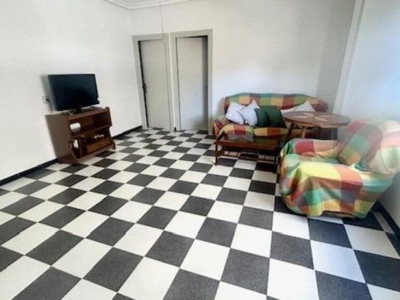 Imagen 2 de ¡Oportunidad de compra en Exclusiva! Piso céntrico de 3 dormitorios