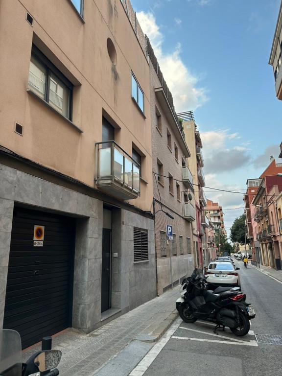 Imagen 2 de Casa-Chalet en Venta en Barcelona Barcelona SANT ANDREU