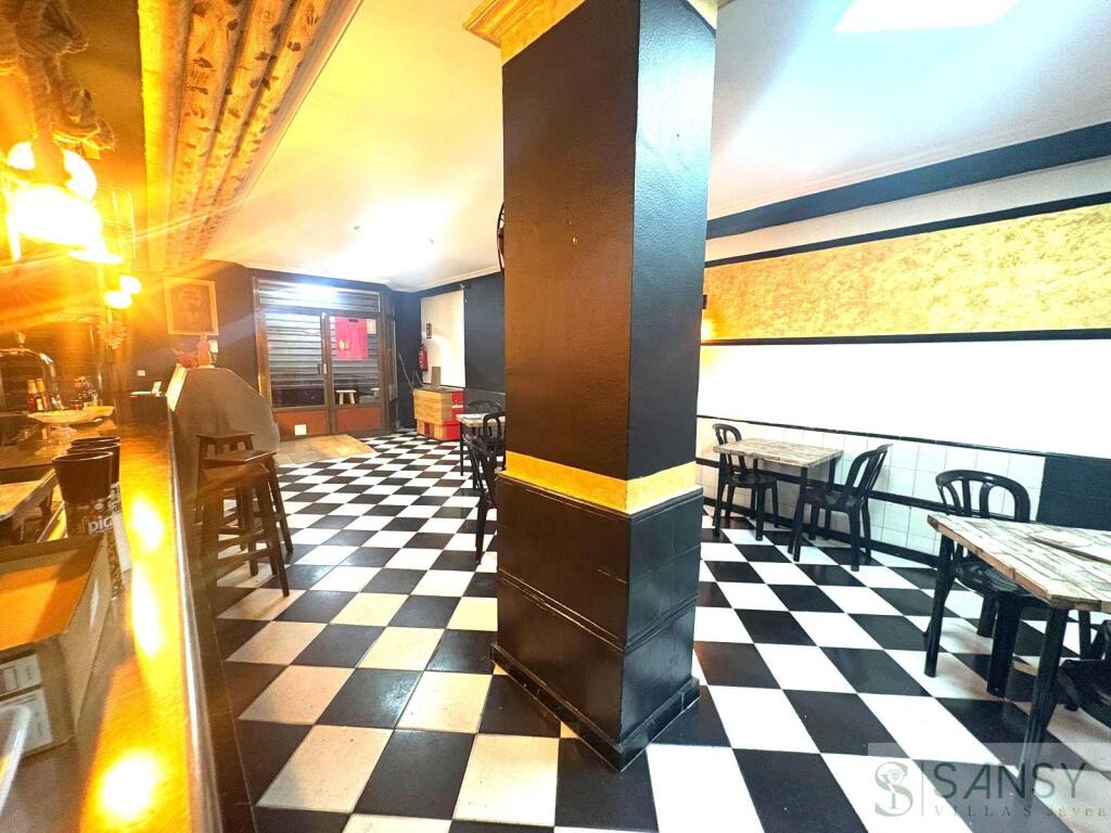 Imagen 2 de Local comercial en Venta en Alcoy Alicante