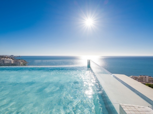 Imagen 1 de Ático de Obra Nueva en Venta en Benalmadena Málaga