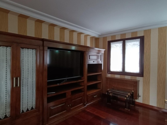 Imagen 4 de Exclusivo piso reformado en Sama – La Joécara