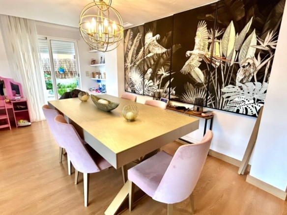 Imagen 2 de Exclusiva vivienda con piscina privada y garaje en El Hornillo!!!