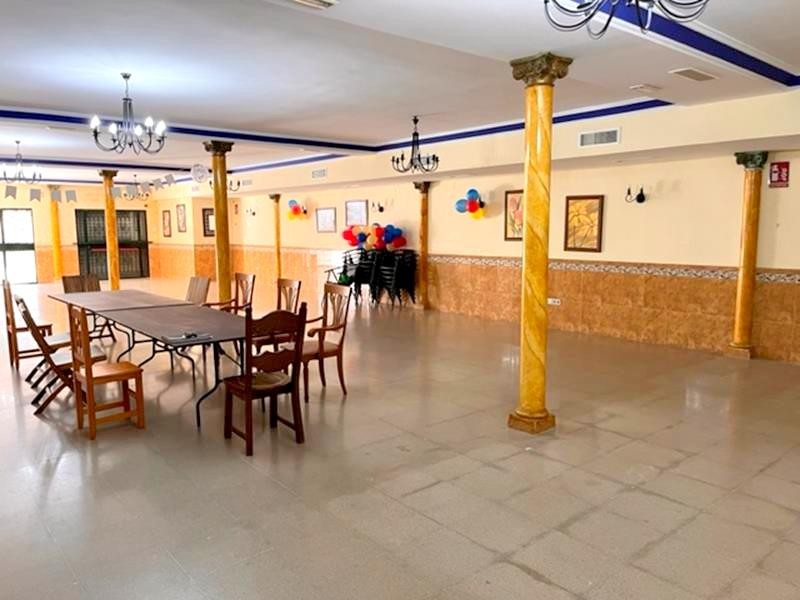 Imagen 4 de NAVE INSDUSTRIAL EN PERFECTAS CONDICIONES EN EL POLÍGONO DE ESTEPONA