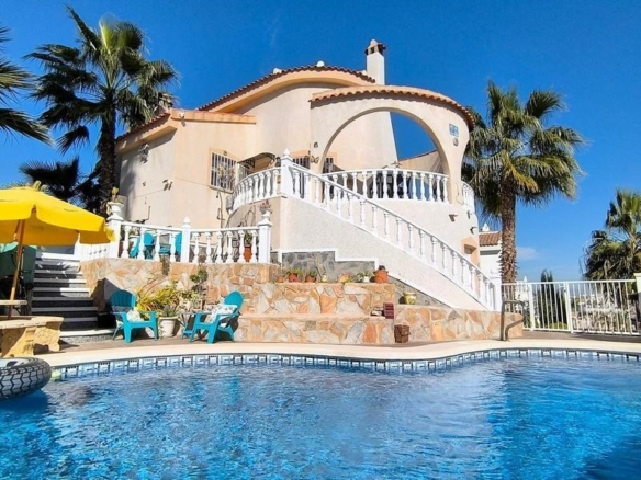 Imagen 2 de Venta de villa en Ciudad quesada