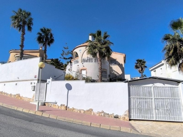 Imagen 1 de Venta de villa en Ciudad quesada